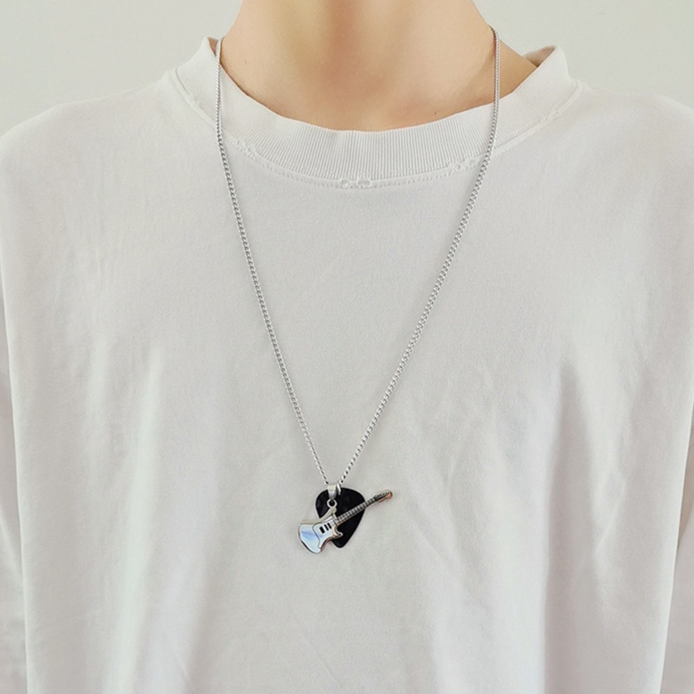 Collier pendentif médiator de  - Electric Guitar Pick Pack avis et prix